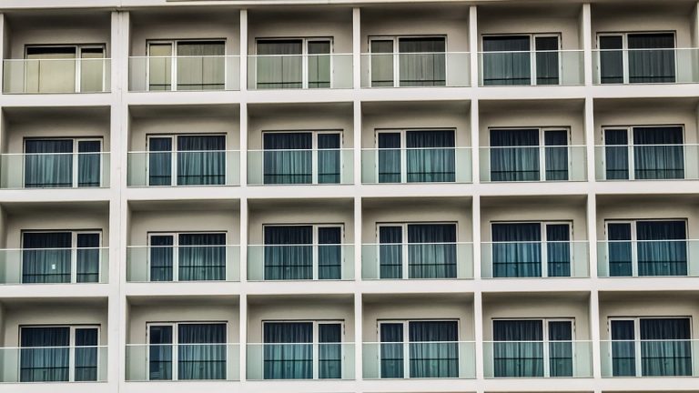 Entfliehen Sie der Hektik: Luxuriöses Wohnen am Meer im Radisson Blu Hotel Rostock